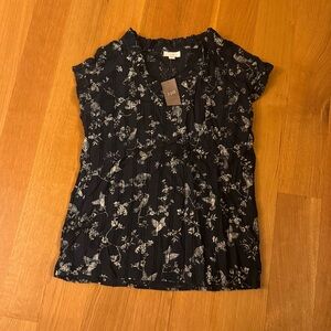 NWT J. Jill Navy V-Neck Short Sleeve Top with White Bird & Floral Print Size XS
